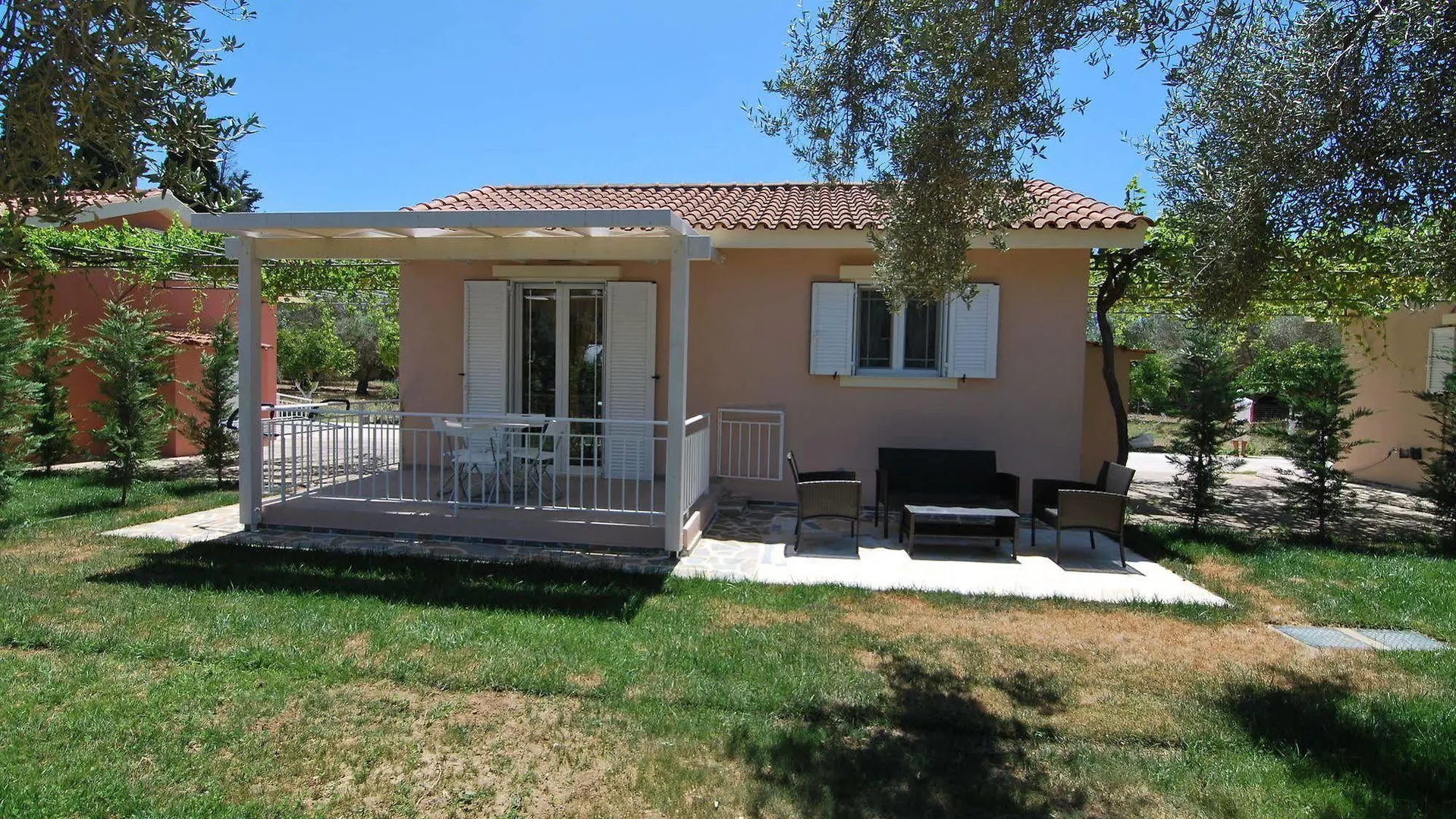 Cypress Garden Villas Mousata 3*,  Greece