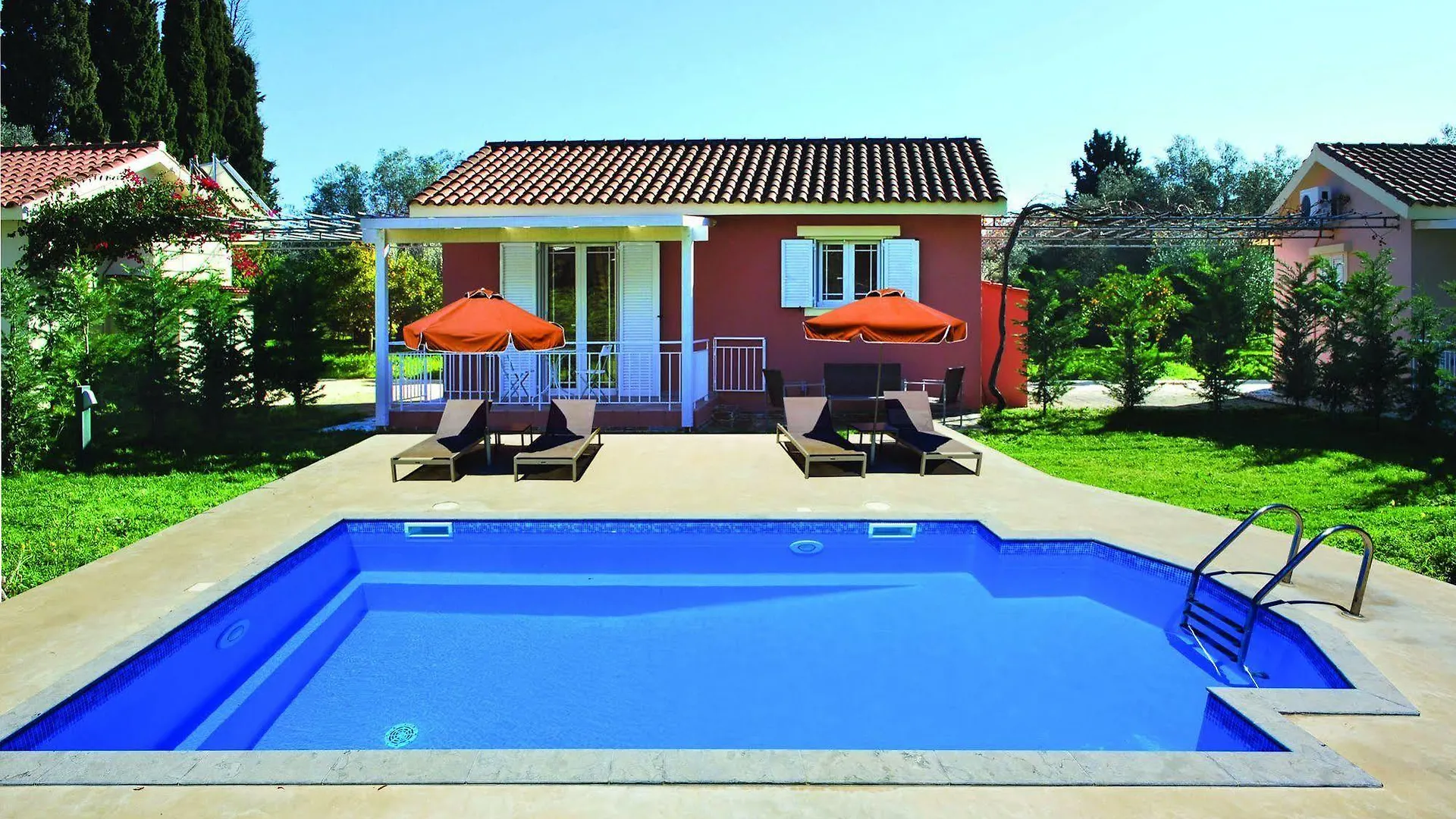Cypress Garden Villas Mousata Greece