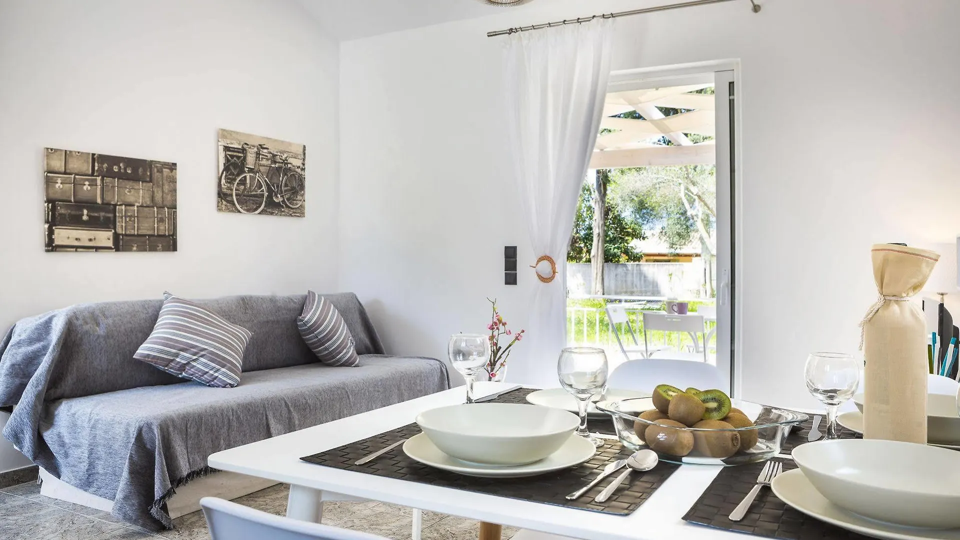 Cypress Garden Villas Mousata Hotel