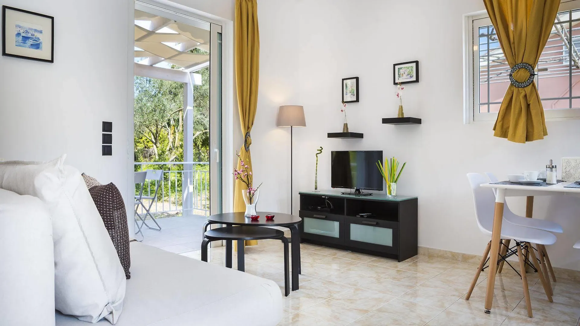 Cypress Garden Villas Mousata 3*,  Greece