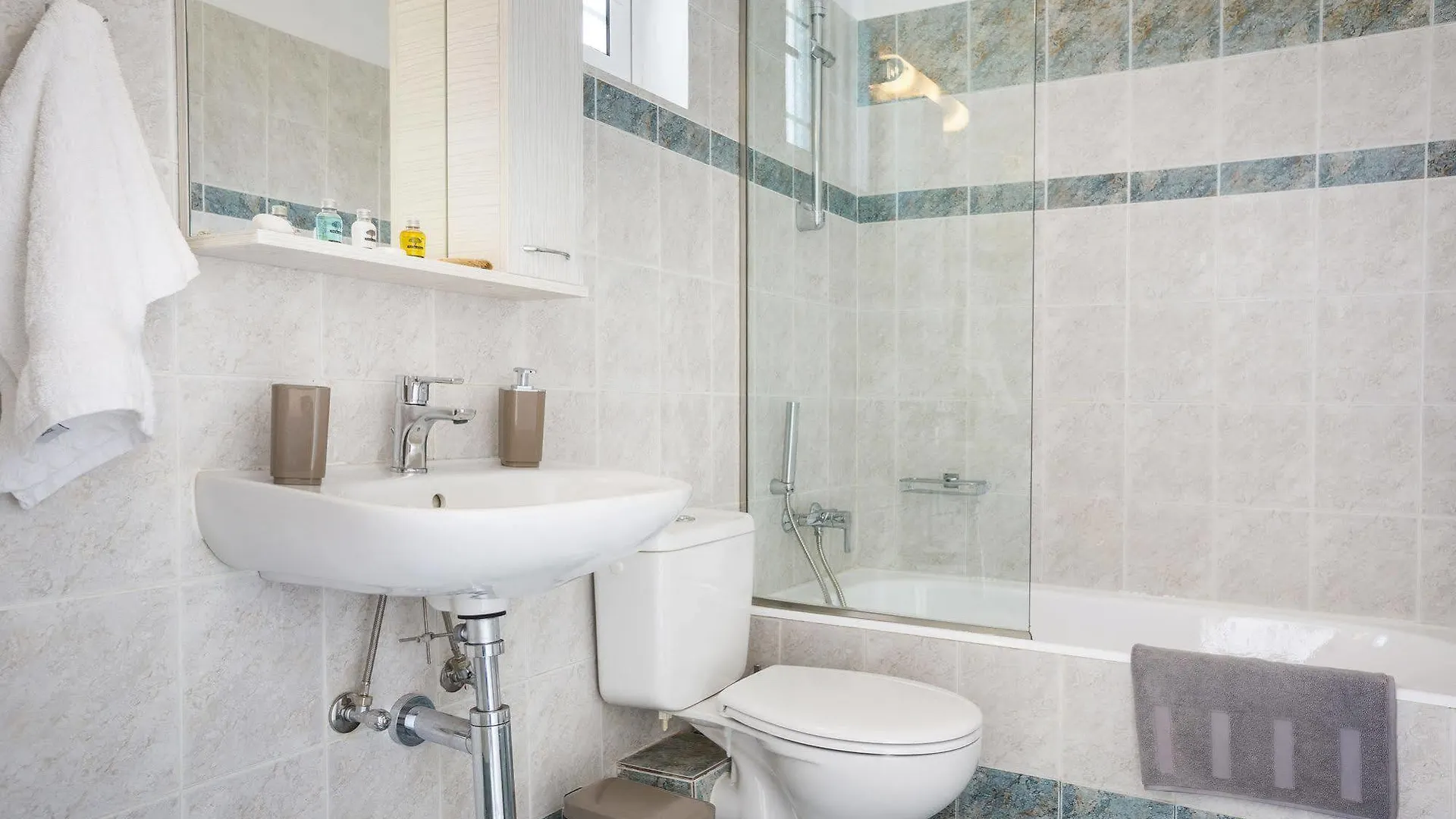 Hotel Cypress Garden Villas Mousata